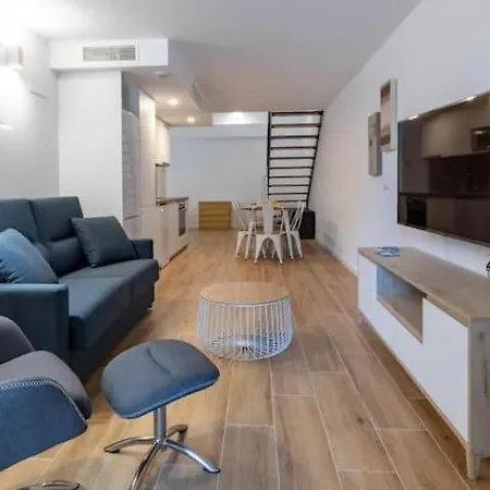 Appartamento Duplex 6 Pax 2 Bth, Excelent Area Luxor Valenza